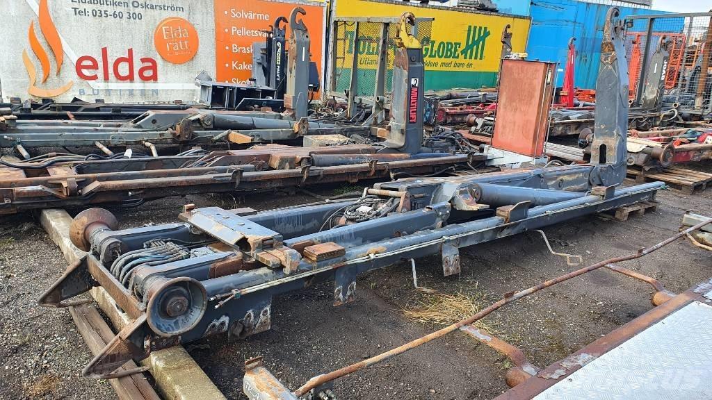  Hooklift DAMAGED Camion benne