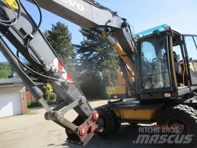 Volvo EW 160 Pelle sur pneus