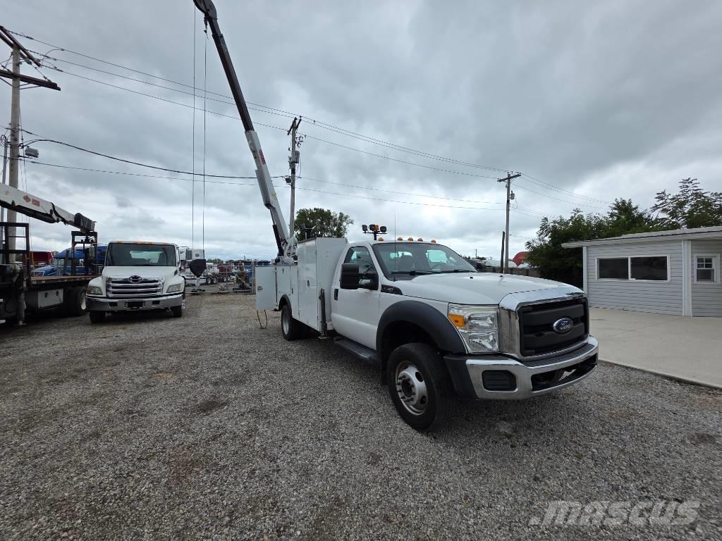Ford F 550 Camions et véhicules municipaux