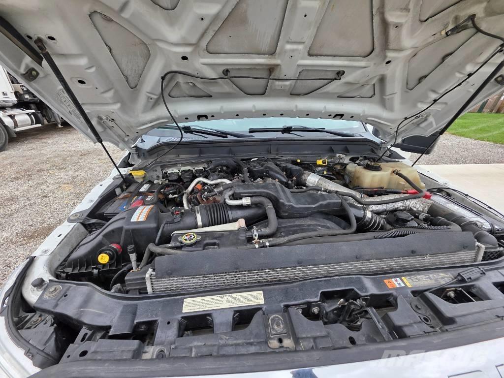 Ford F 550 Camions et véhicules municipaux