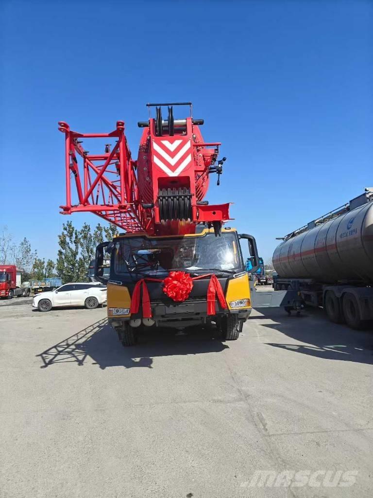 Sany STC1000C7-8 Grues tout terrain