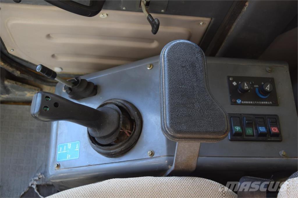  SDLG LG 918 Chargeuse sur pneus