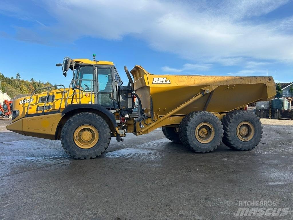 Bell B30E Tombereau articulé