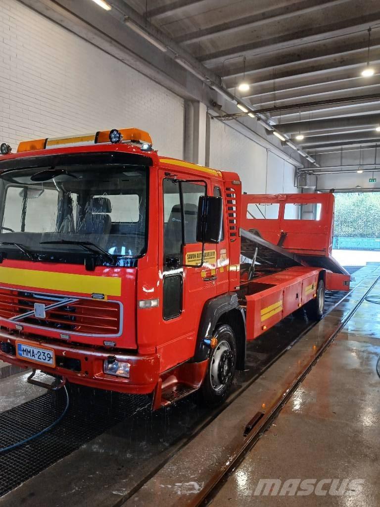 Volvo FL 6 Camion dépannage