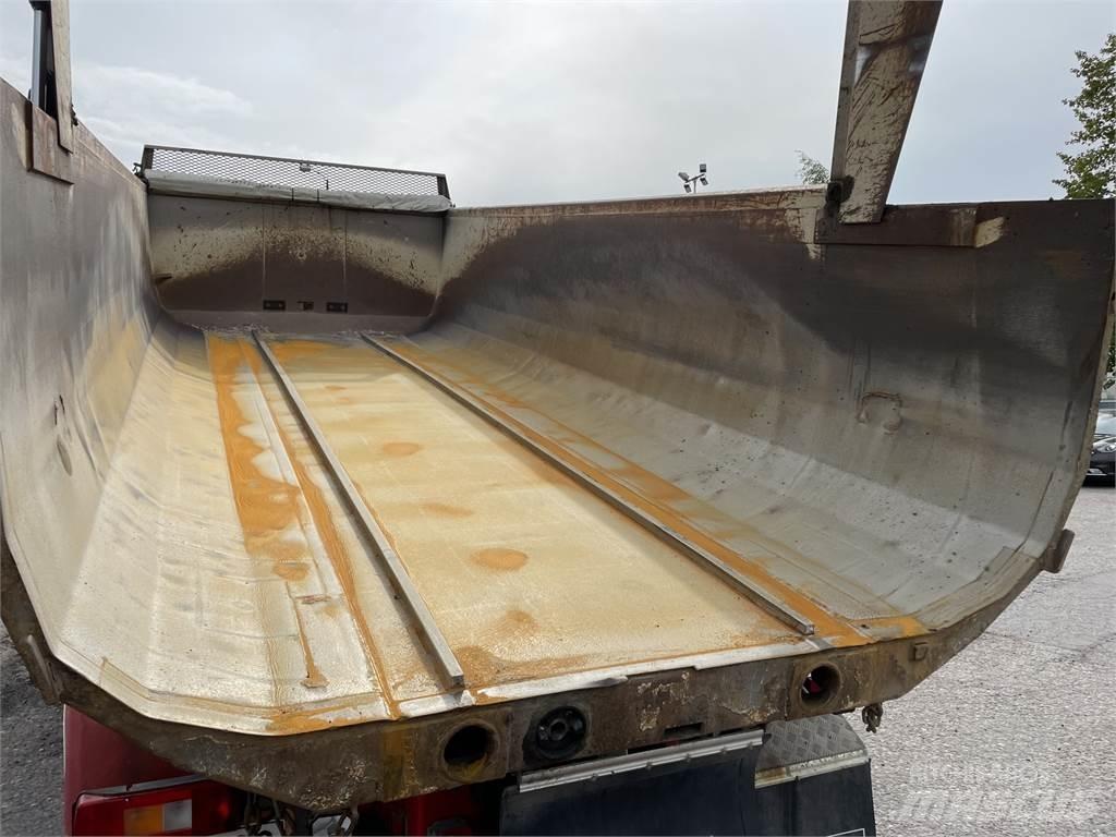Volvo FH540 8x4 Camion benne