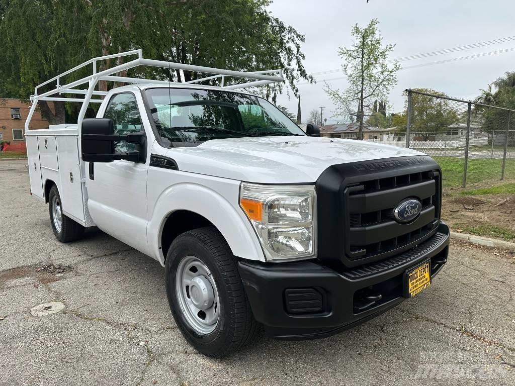 Ford F 350 Utilitaire benne