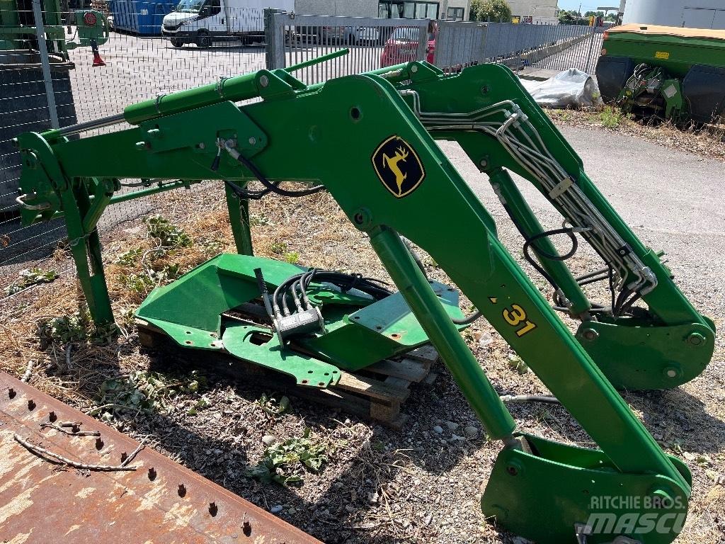 John Deere 731 Chargeur frontal, fourche