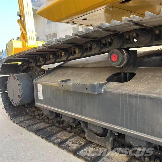 Komatsu PC 210 Pelle sur chenilles