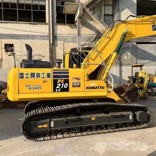 Komatsu PC 210 Pelle sur chenilles