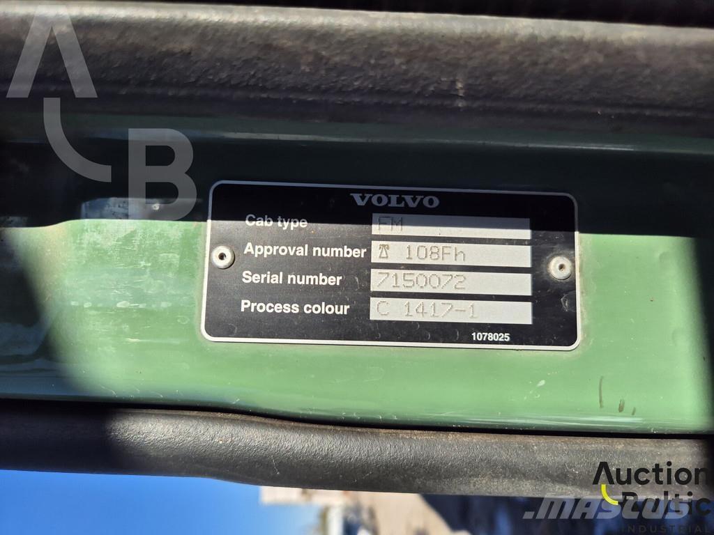 Volvo FM-300 Camion benne