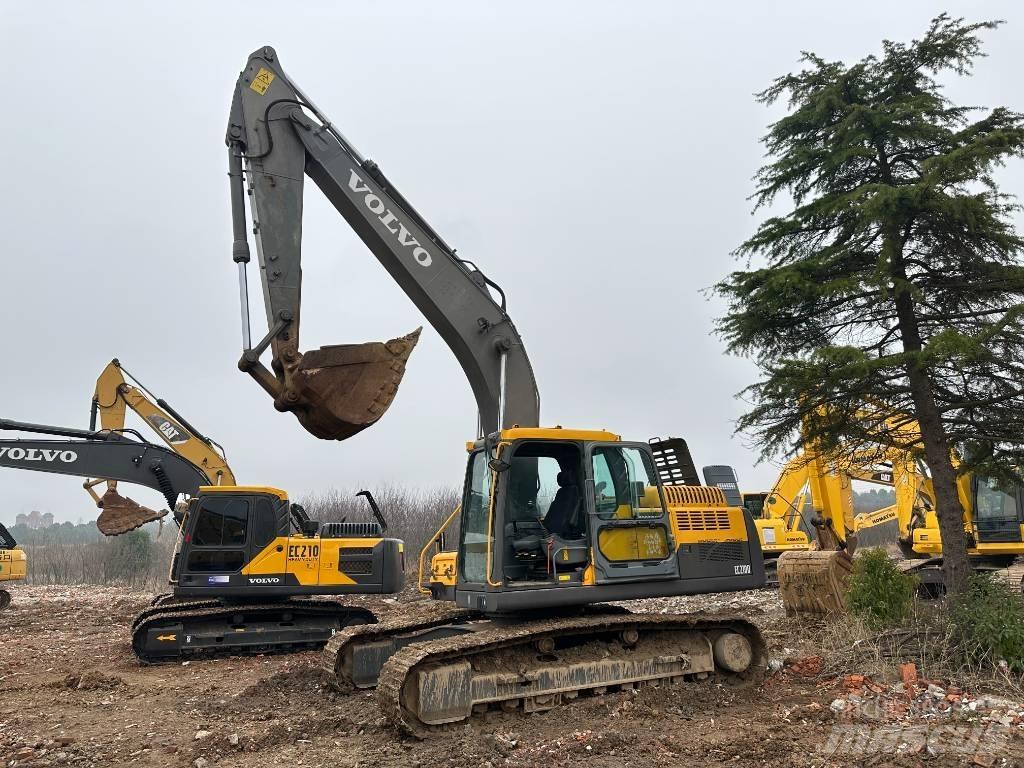 Volvo EC 210 Pelle sur chenilles