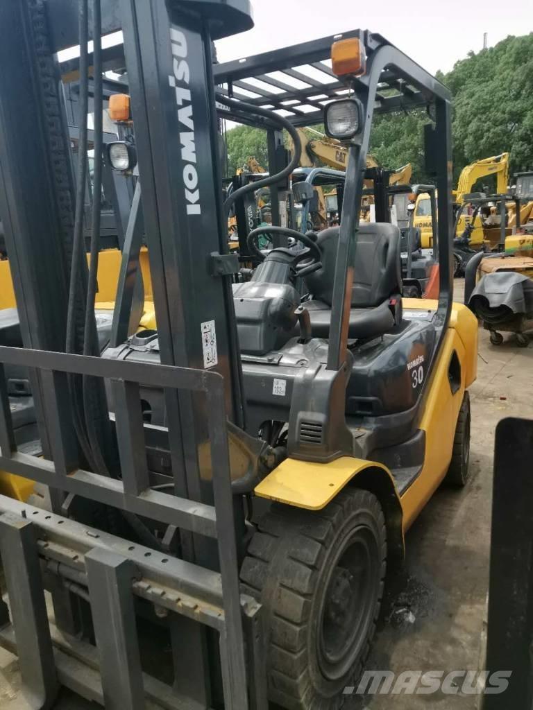 Komatsu 30 Chariot télescopique