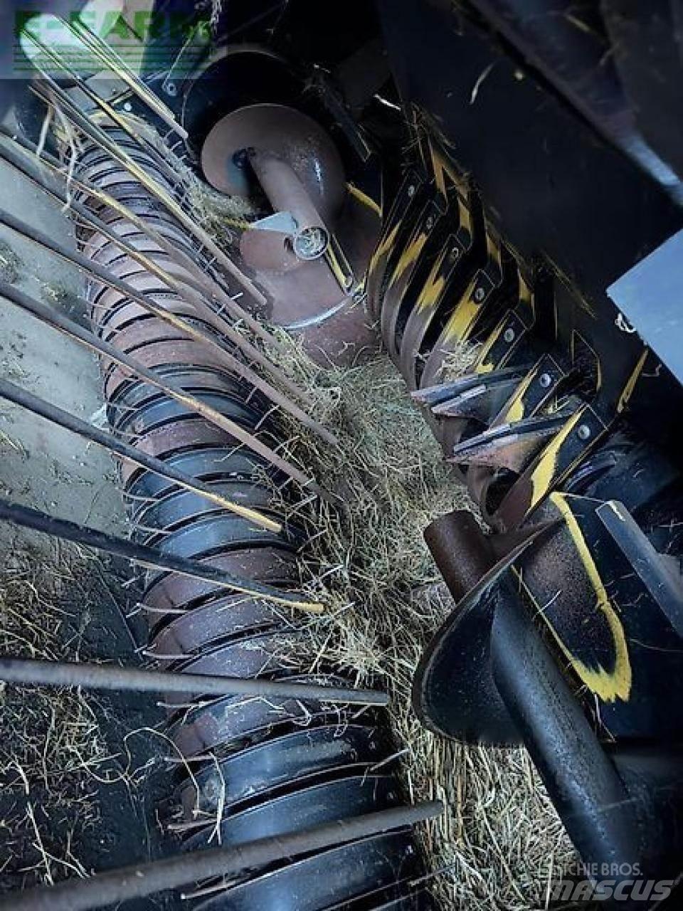 New Holland d1010 Presse cubique