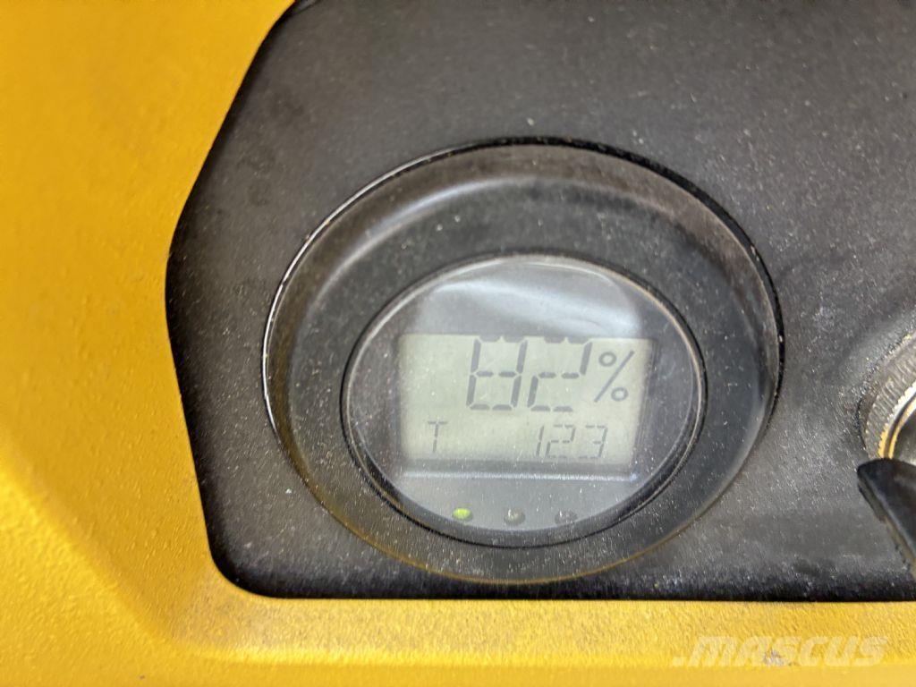 Hyster P 1.8AC Transpalette accompagnant
