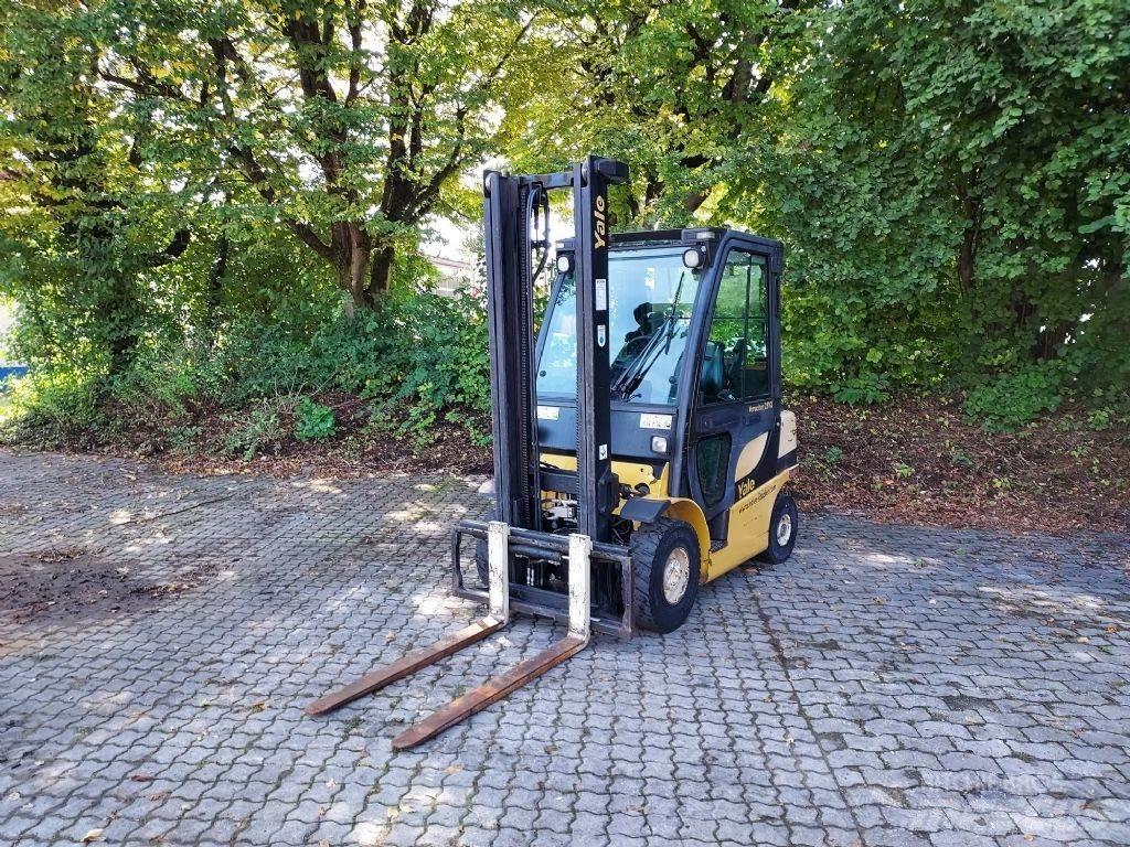 Yale GLP 25VX Chariots GPL
