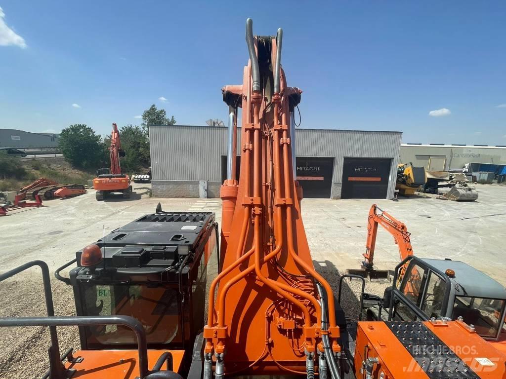 Hitachi ZX 890 Pelle sur chenilles