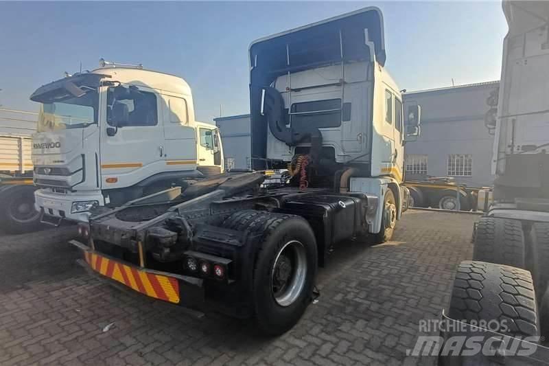 Tata PRIMA 4X2 Autre camion