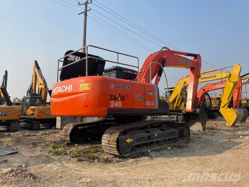 Hitachi ZX 240 Pelle sur chenilles