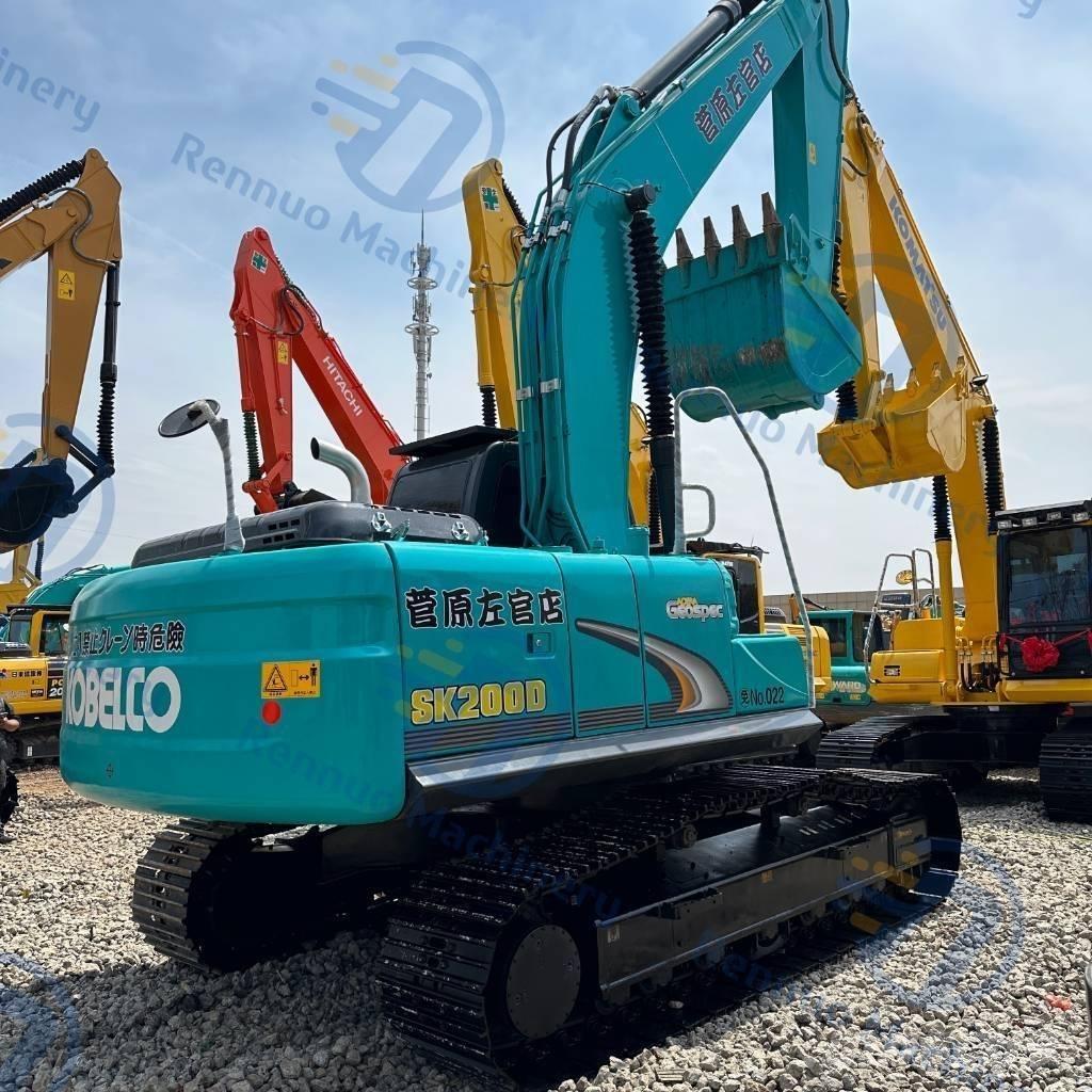 Kobelco SK 200 Pelle sur chenilles