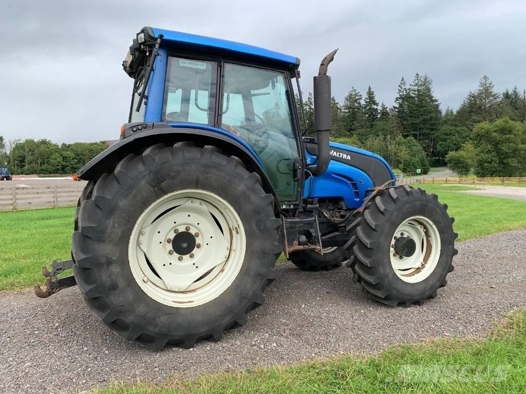 Valtra N141 Tractor Tracteurs forestiers