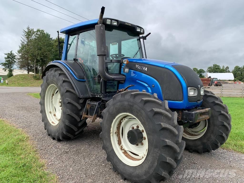 Valtra N141 Tractor Tracteurs forestiers