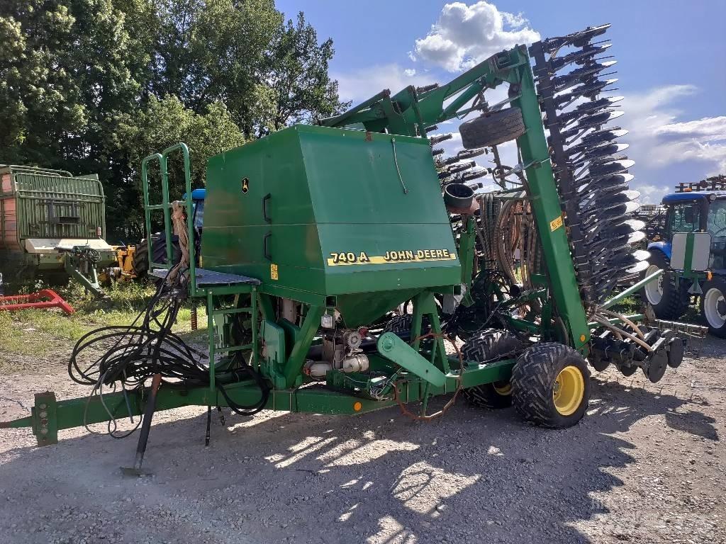John Deere 740 A Semoir