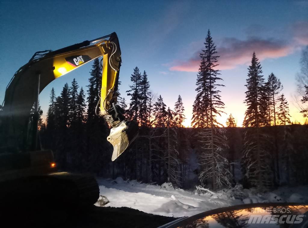 CAT 320 Pelle sur chenilles