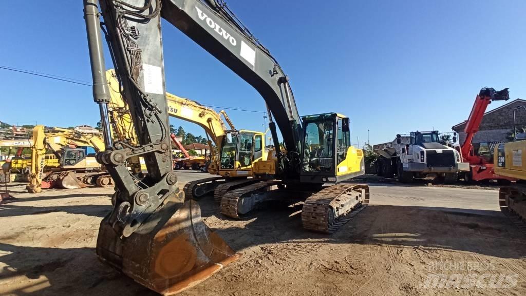 Volvo EC 240 C L Pelle sur chenilles