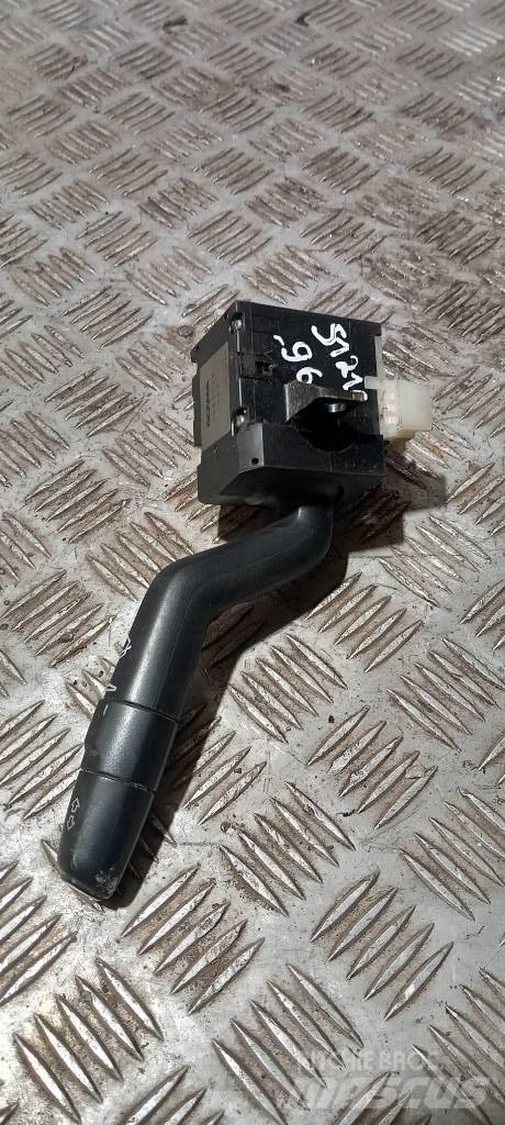 Scania R 440    1542529 Cabines