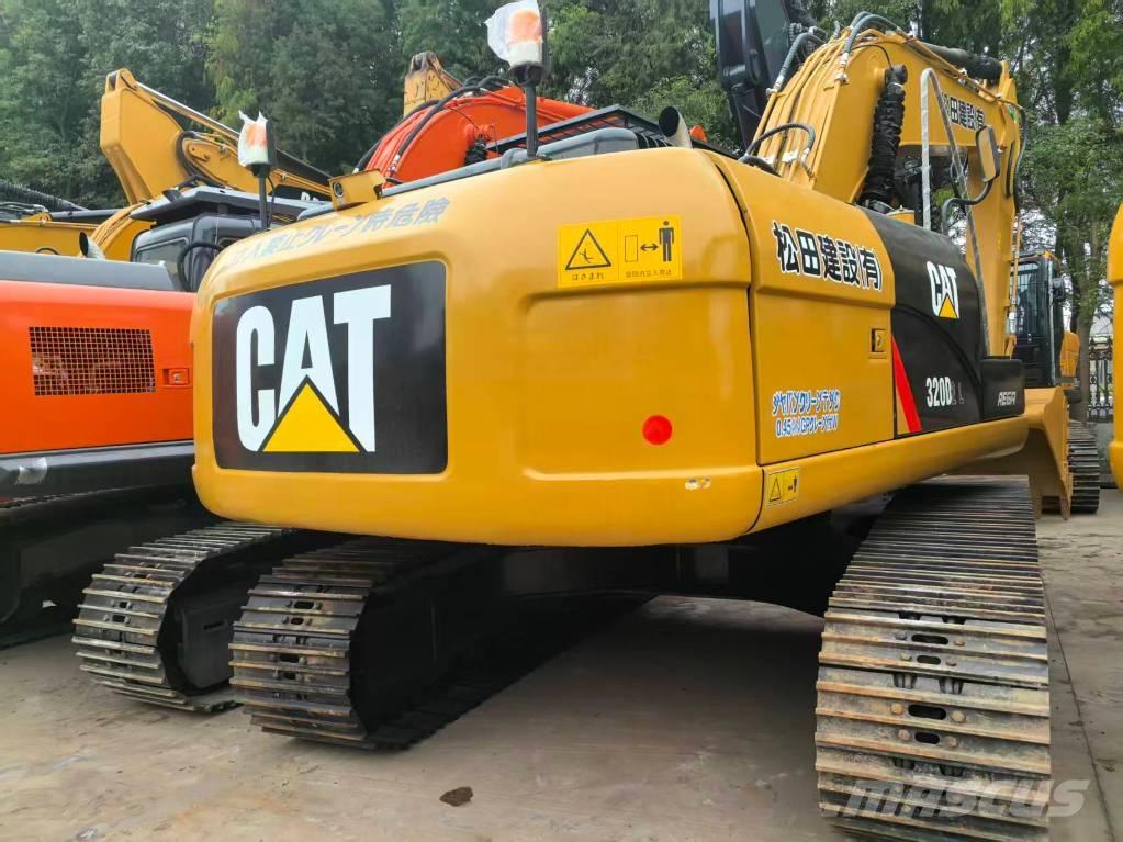 CAT 320D2 Pelle sur chenilles