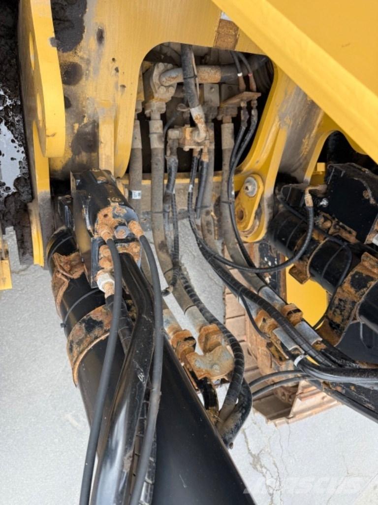 CAT 374 F L Pelle sur chenilles