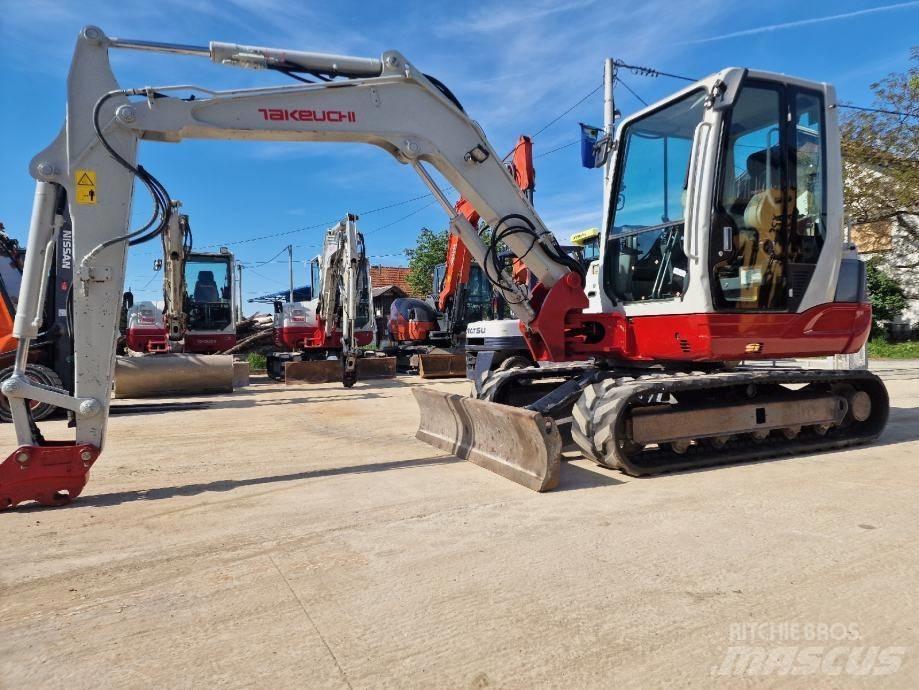 Takeuchi TB250 Mini pelle < 7t