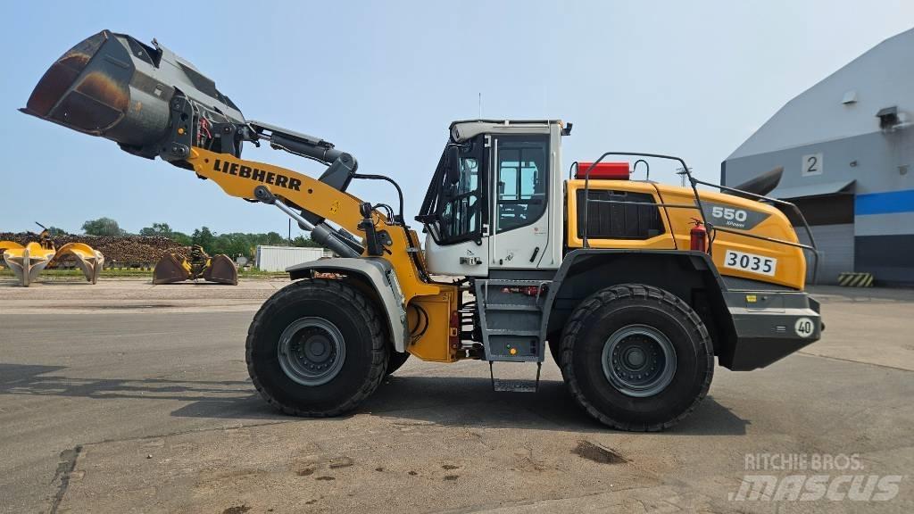 Liebherr L 550 Chargeuse sur pneus