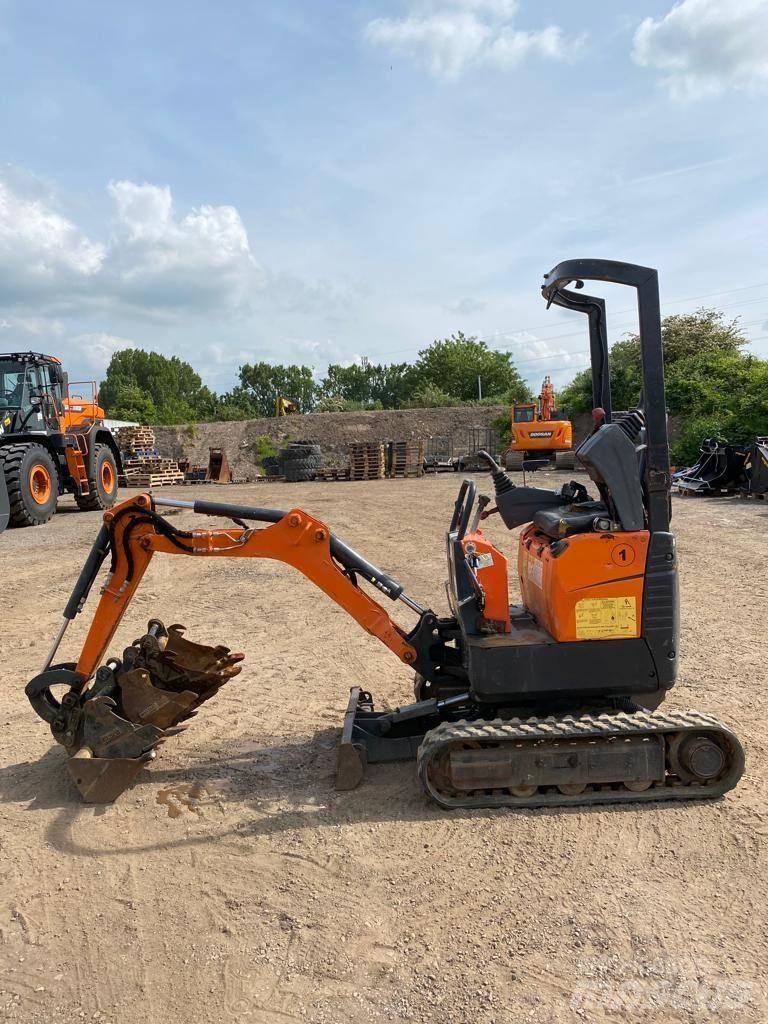 Doosan DX 10 Z Mini pelle < 7t