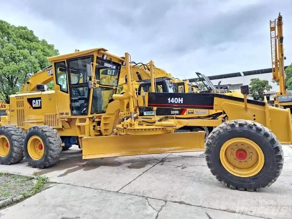 CAT 140 H Niveleuse