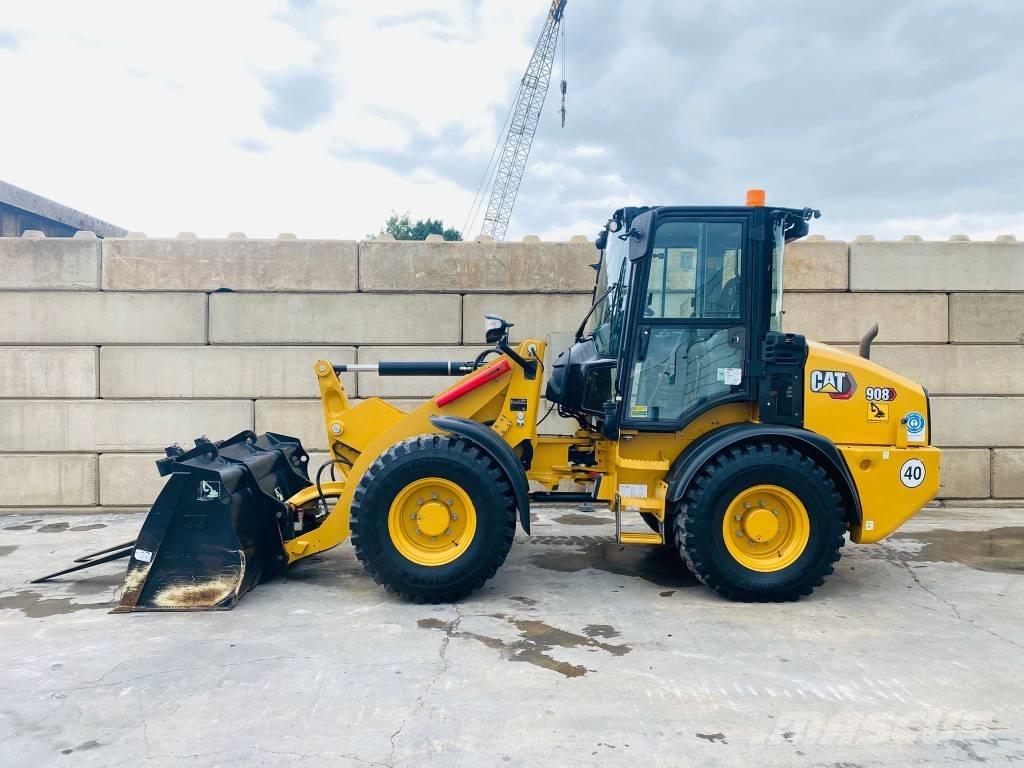 CAT 908-14a Chargeuse sur pneus