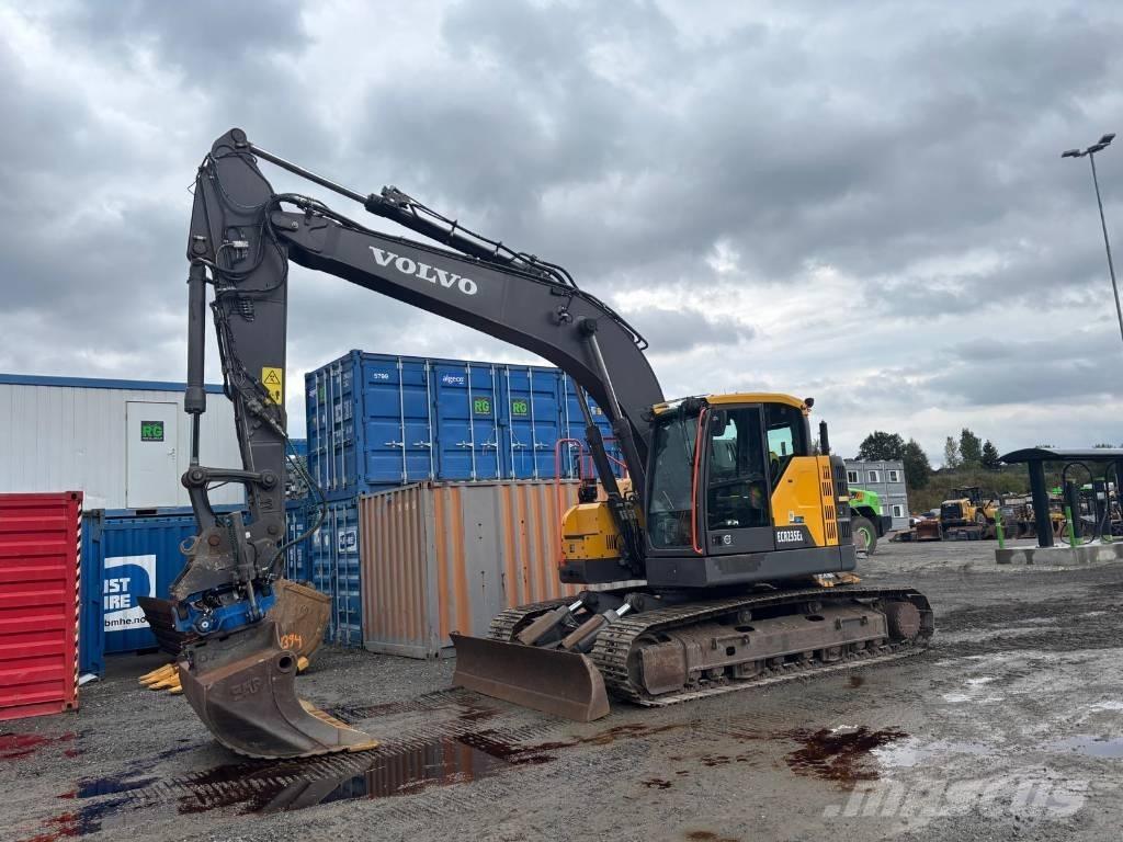 Volvo ECR235EL Pelle sur chenilles