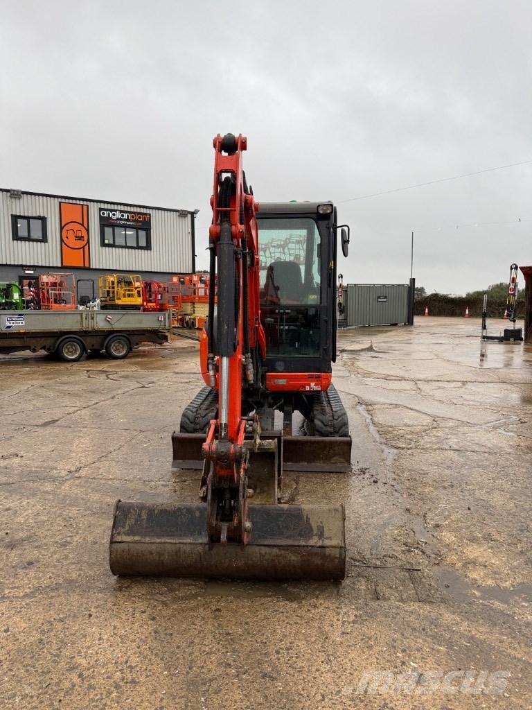 Kubota U 27-4 Mini pelle < 7t