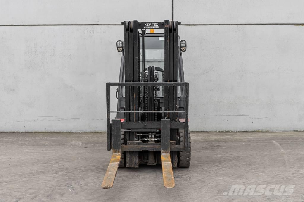 Manitou MI 25 D Chariots diesel