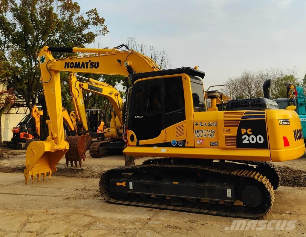 Komatsu PC200 Pelle sur chenilles