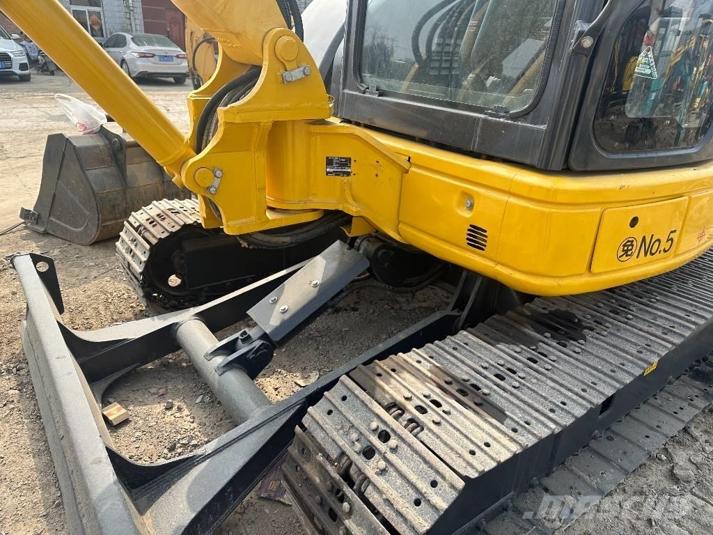 Komatsu PC 40 Mini pelle < 7t