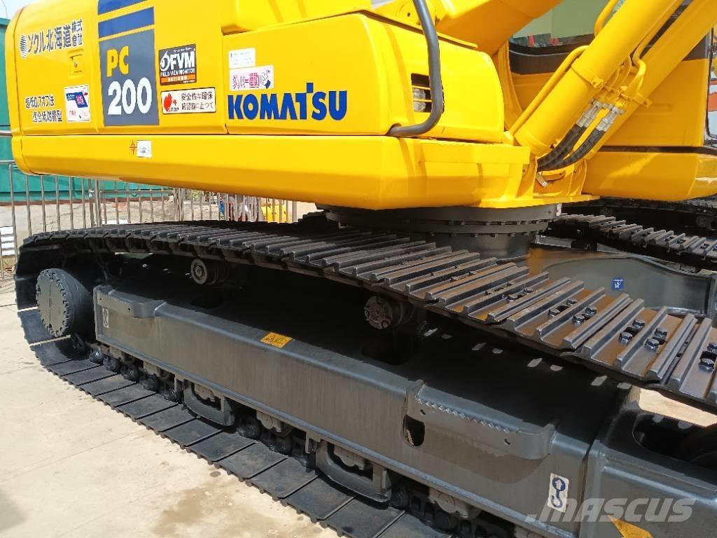 Komatsu PC 200 Pelle sur chenilles