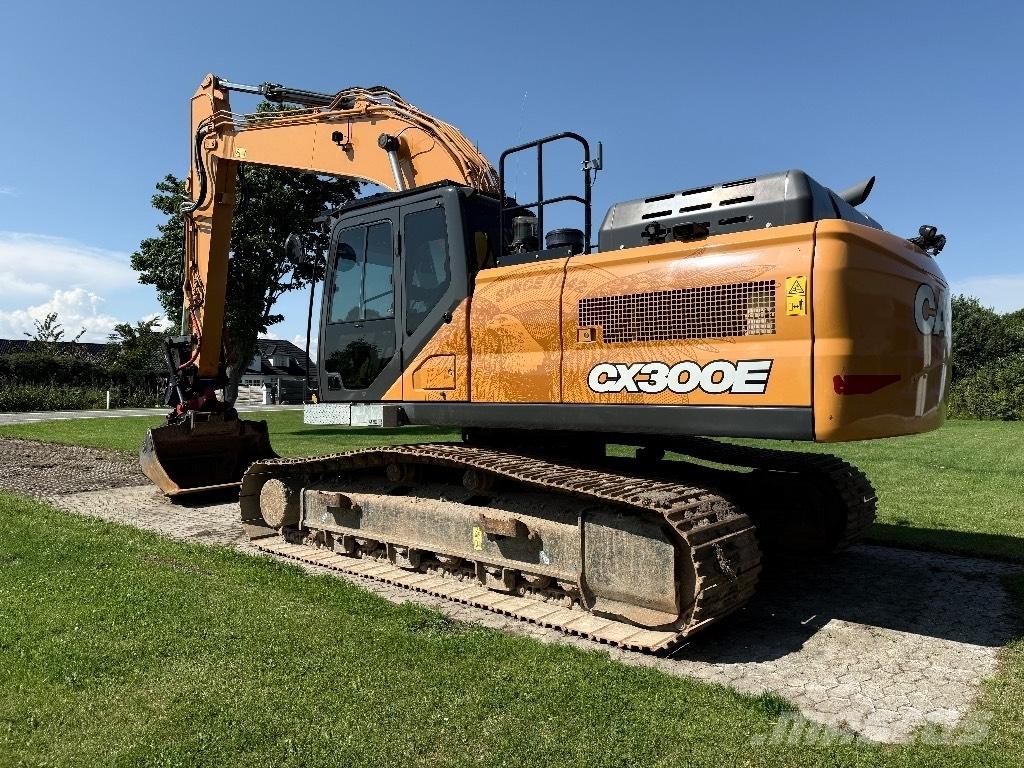 CASE CX 300 E Pelle sur chenilles