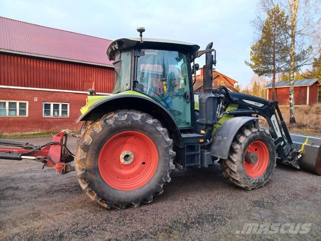CLAAS Arion 530 Tracteur
