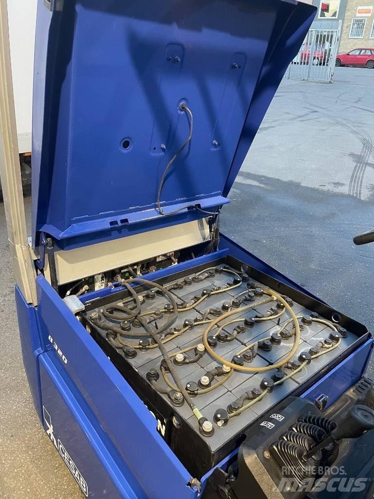 Cesab B320 Chariots élévateurs électriques