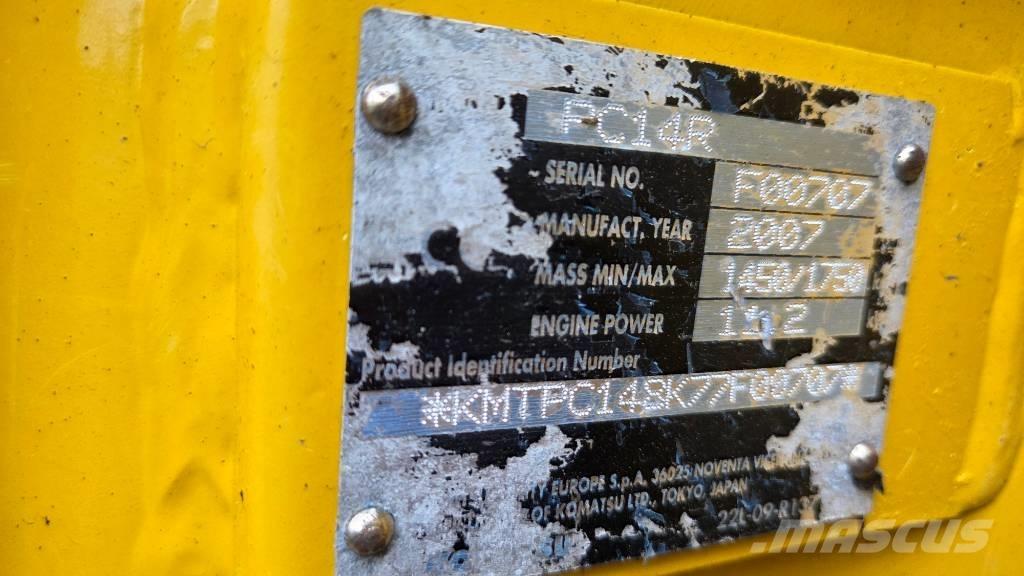 Komatsu PC 14 R Mini pelle < 7t
