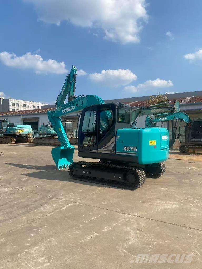 Kobelco SK75-11 Pelle sur chenilles