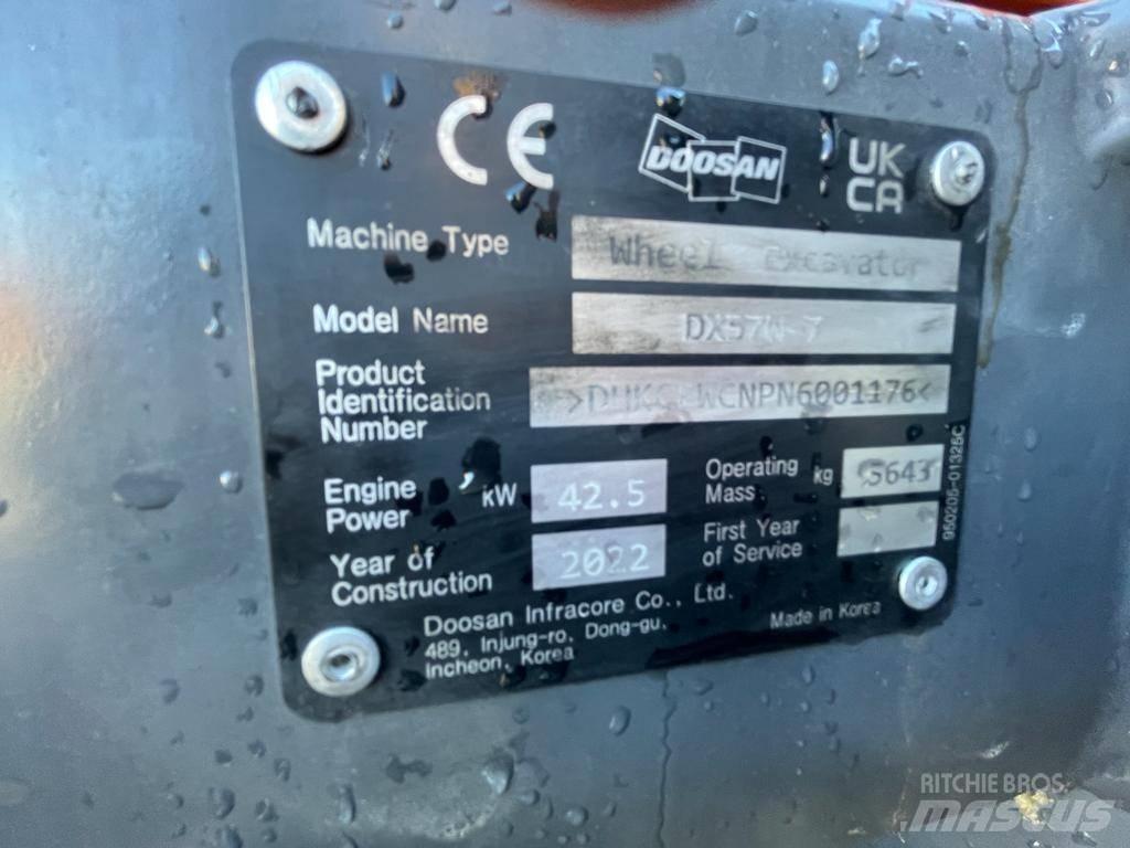 Doosan Dx57W-7 Pelle sur pneus