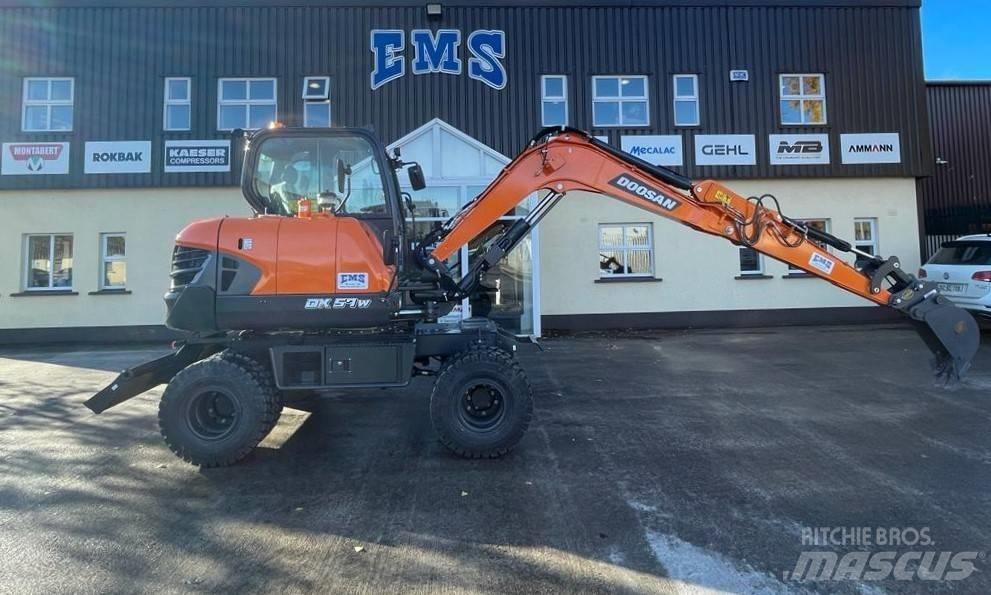 Doosan Dx57W-7 Pelle sur pneus