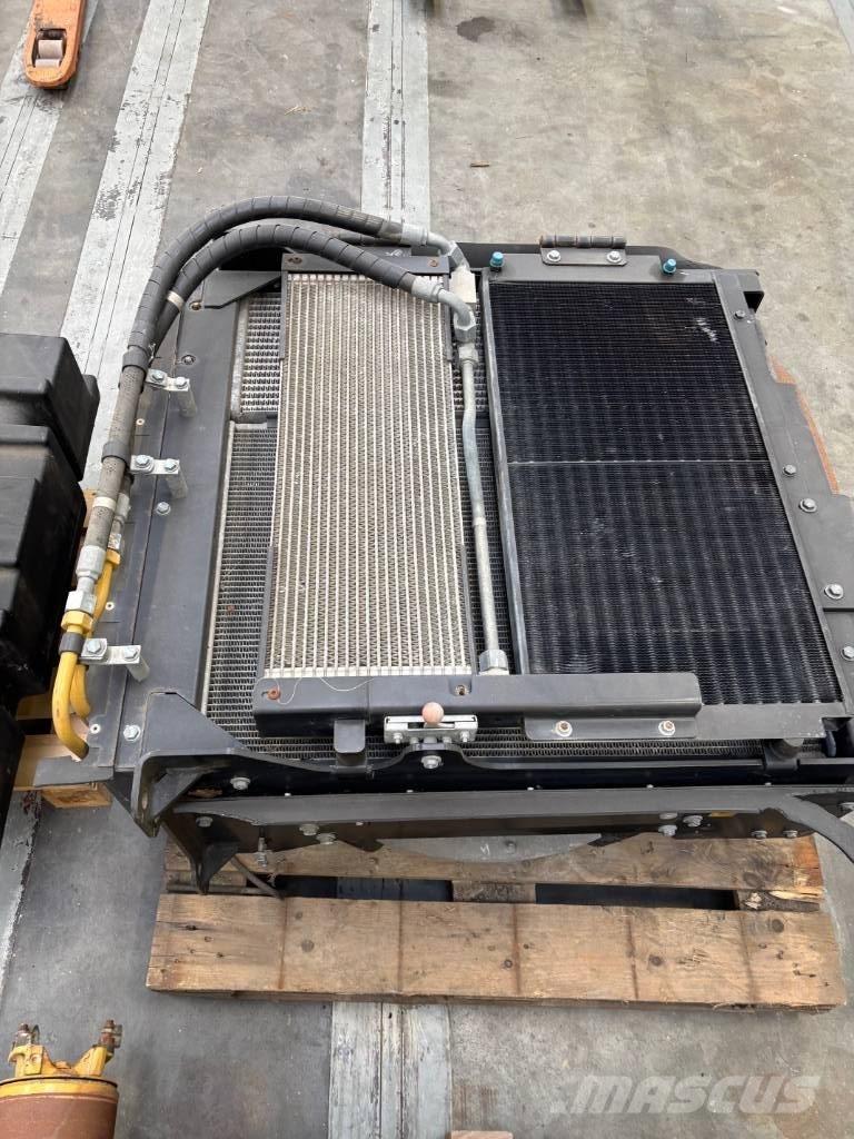 CAT 938 M Chargeuse sur pneus